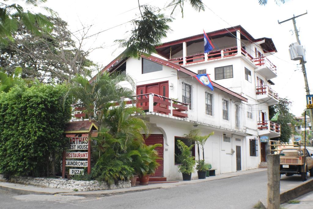 Martha'S Guesthouse San Ignacio Dış mekan fotoğraf