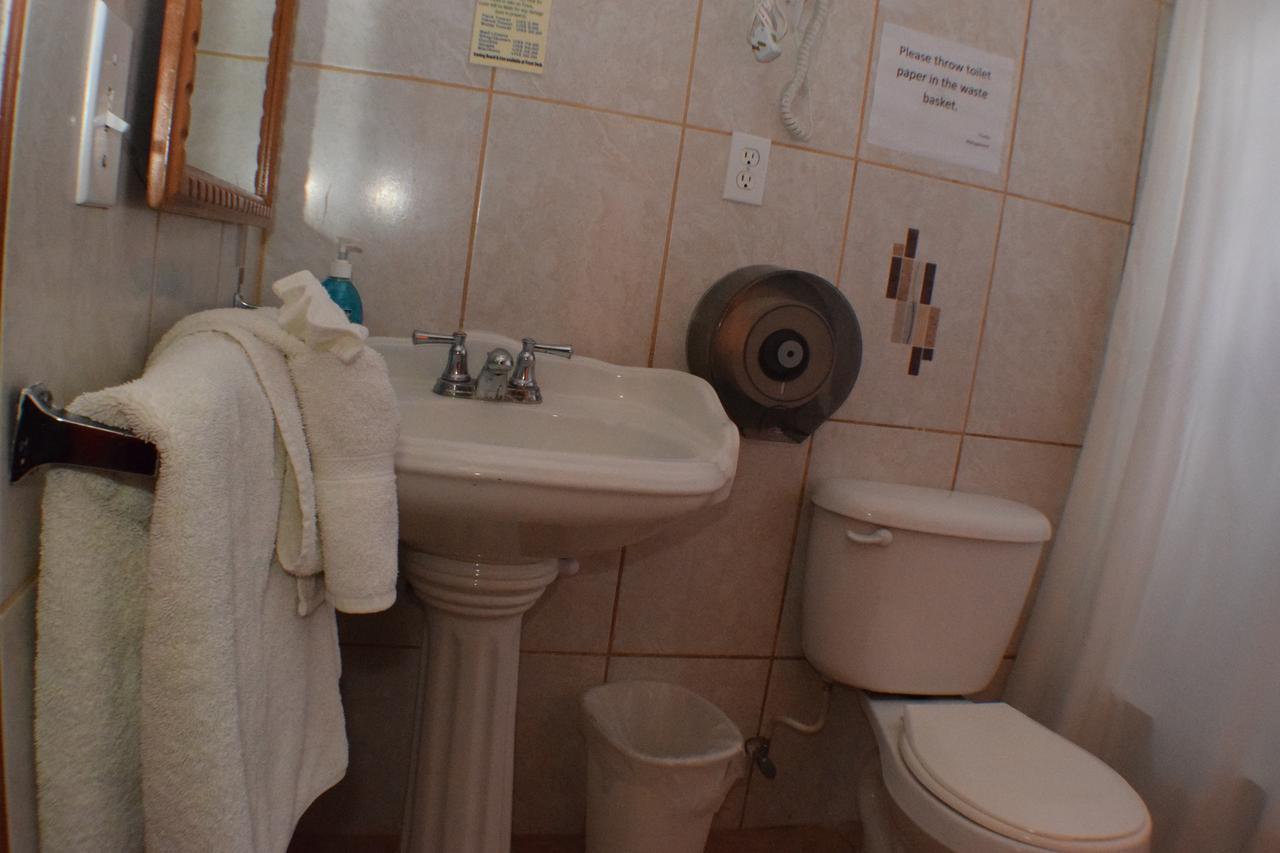 Martha'S Guesthouse San Ignacio Oda fotoğraf